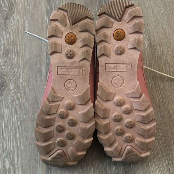 Ladies pink Timberland bootss - Picture 3 of 3